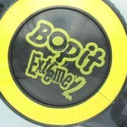 Bop it extreme 2 2001