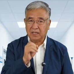 头顶发白男西装薄雾深蓝