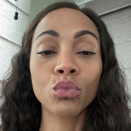 Zoe saldana 
