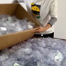 螺丝挂钩-英语男