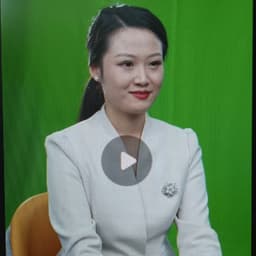 白色西装女子模特