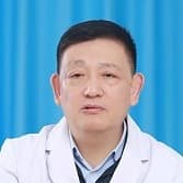 大耳朵叔叔白大褂男