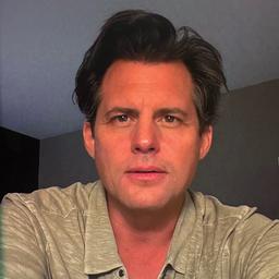 Kristoffer Polaha