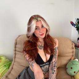 Evelyn Chris 