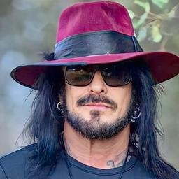 nikkisixxpixx