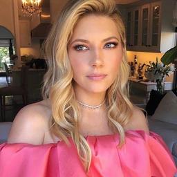 Katheryn Winnick 