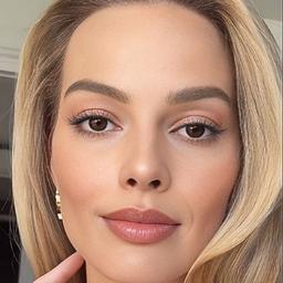 Margot Robbie 