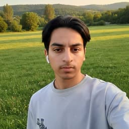 انا احب معاذ واعتذر منه كثيير 