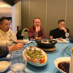 卖勺子高手接话