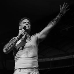 Robbie P Williams 